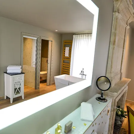 Hotel Chateau D'audrieu 5*