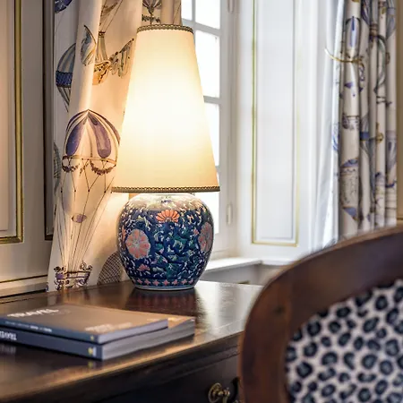 Chateau D'audrieu Hotel 5*